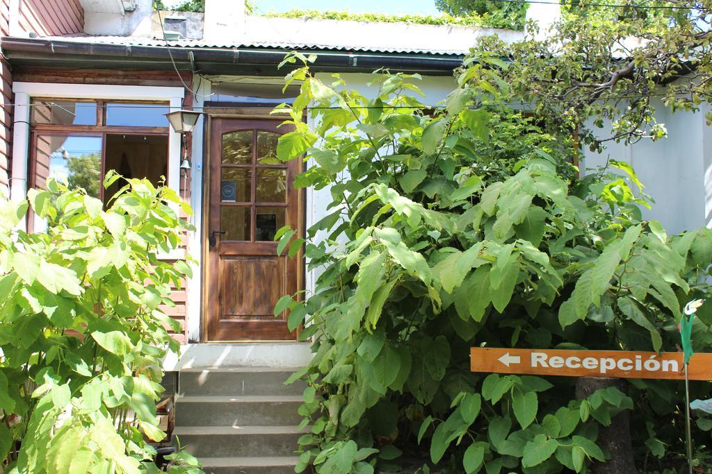 פואנטה ארנס Hostal Y Cabanas Ainil מראה חיצוני תמונה