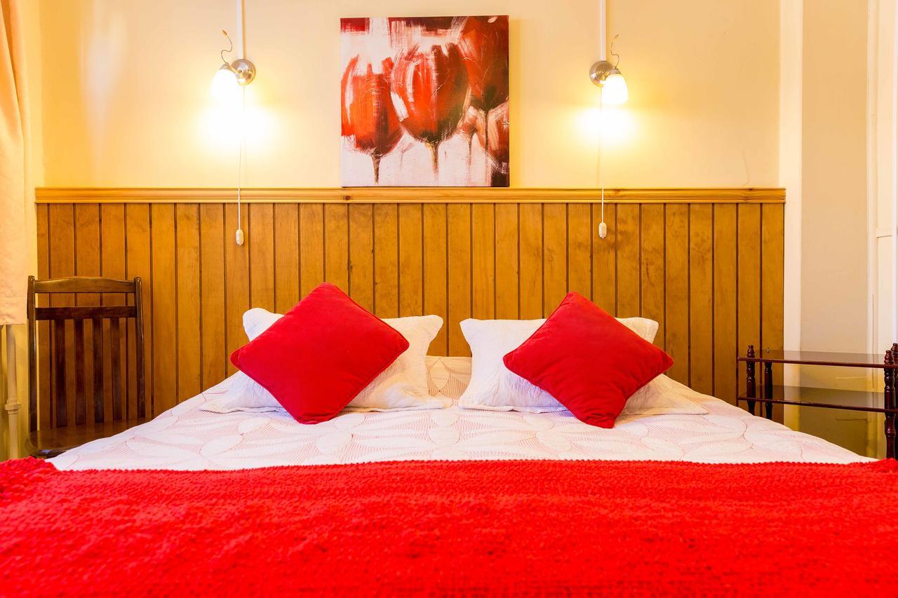 פואנטה ארנס Hostal Y Cabanas Ainil מראה חיצוני תמונה