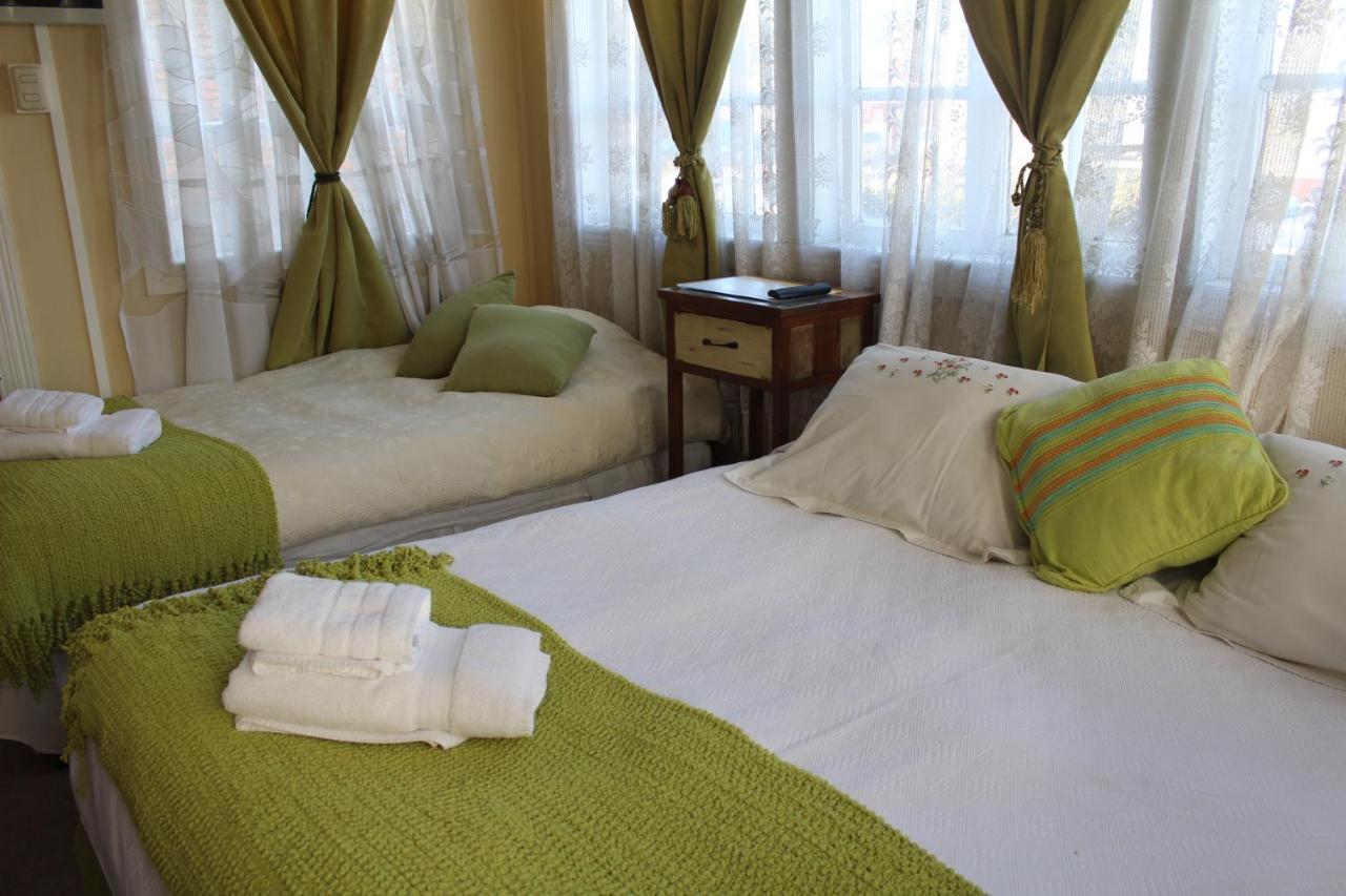 פואנטה ארנס Hostal Y Cabanas Ainil מראה חיצוני תמונה
